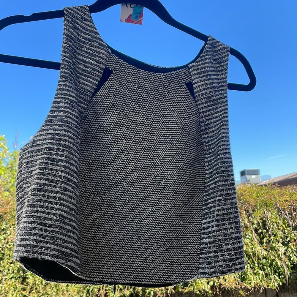 #37 Grey & Black Tweed Glitter Weave Sleeveless Crew Neck Cut-Out Crop Top - Picture 5 of 5